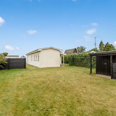 Gudmund - 50m From The Sea By Interhome