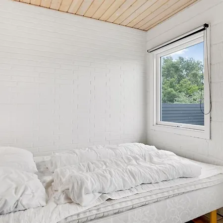 Gudmund - 50m From The Sea By Interhome