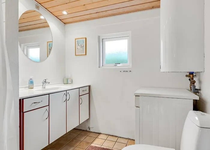 Gudmund - 50m From The Sea By Interhome